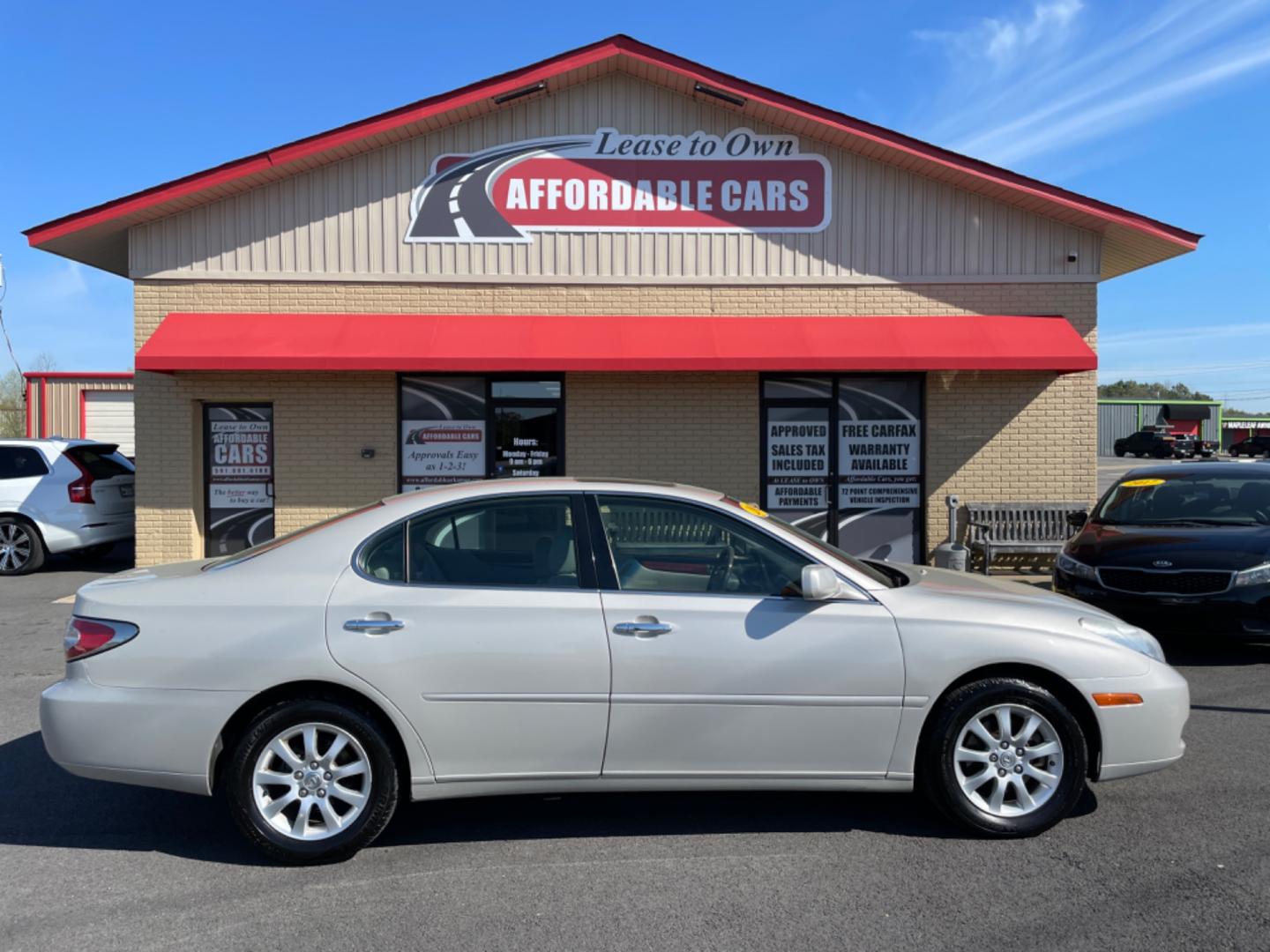 2002 Silver Lexus ES (JTHBF30GX20) with an V6, 3.0 Liter engine, Automatic, 5-Spd w/Overdrive transmission, located at 8008 Warden Rd, Sherwood, AR, 72120, (501) 801-6100, 34.830078, -92.186684 - Photo#0